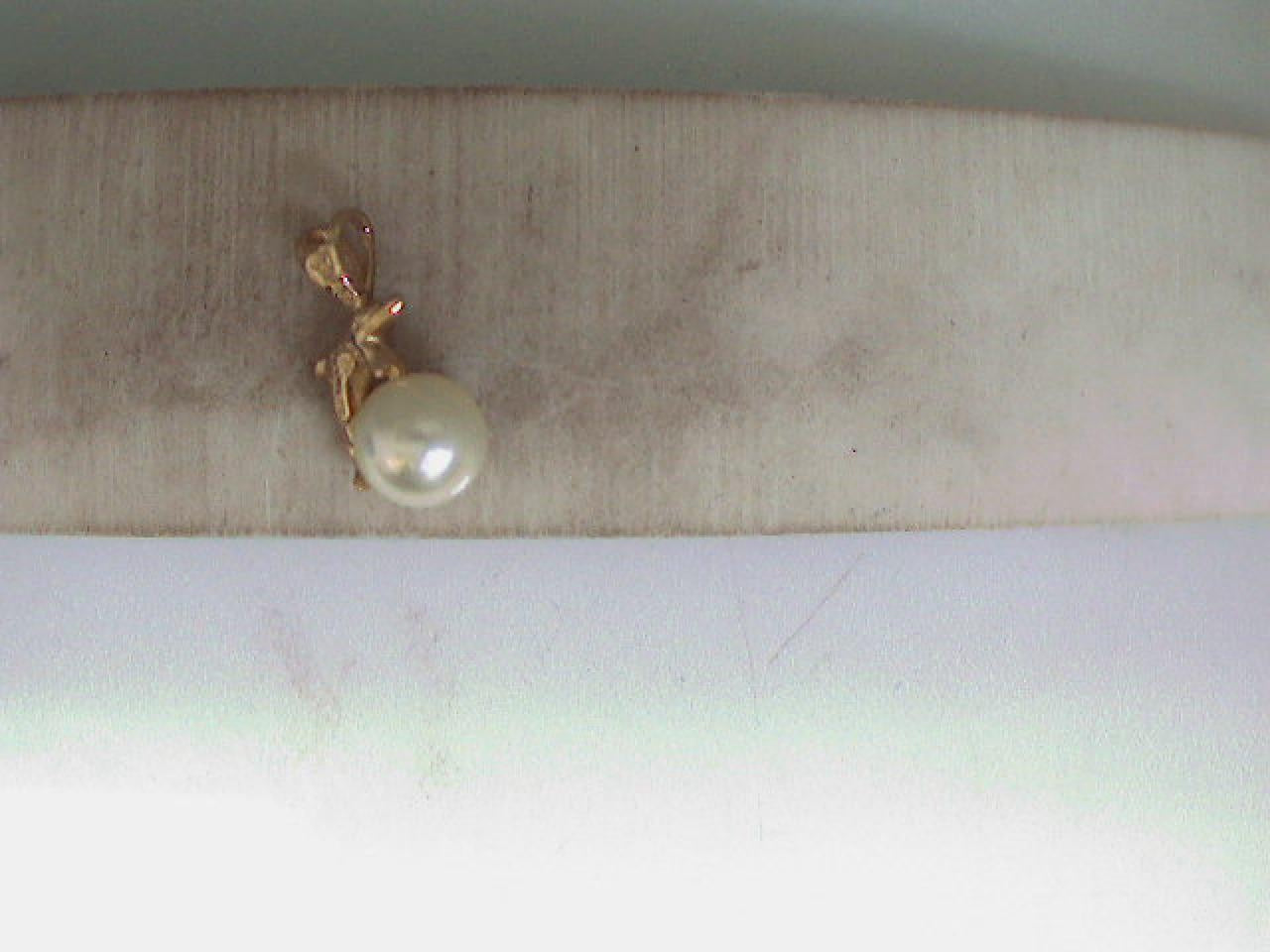 Pearl Pendant