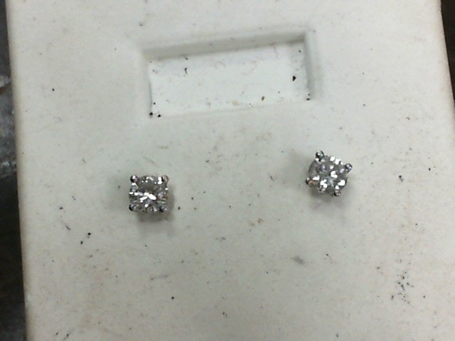Diamond Stud Earring