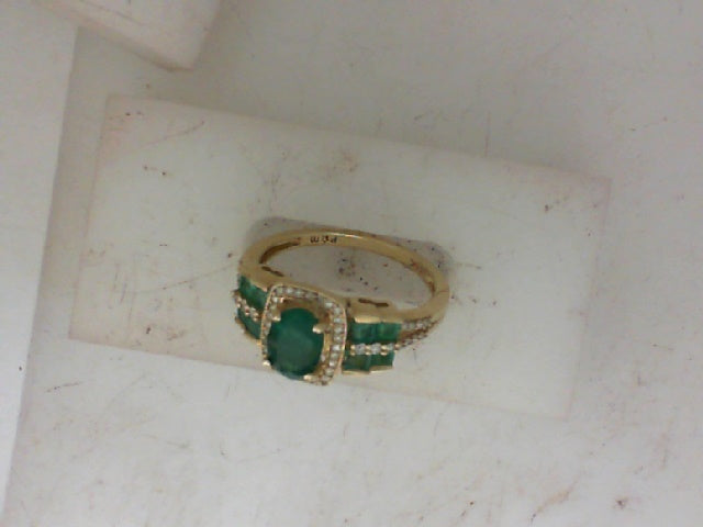 Lady’s Emerald & Diamond Contemporary Fashion Ring