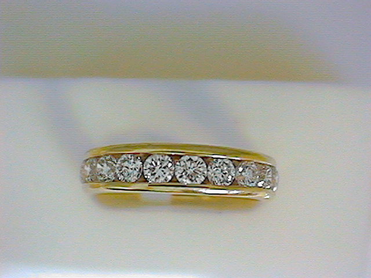 18kt Diamond Wedding Band