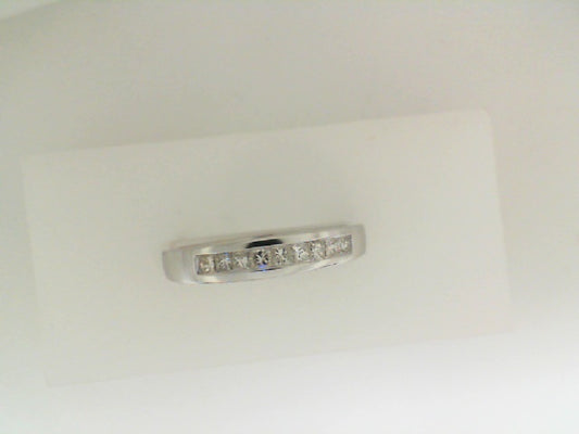 Diamond Wedding Bands  -  Women'