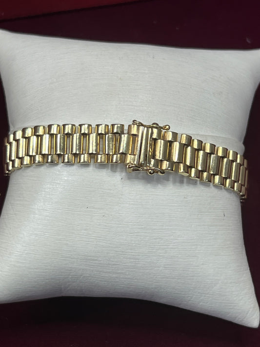 14 Karat Yellow Gold Rolex Style 8.25 Inch Bracelet