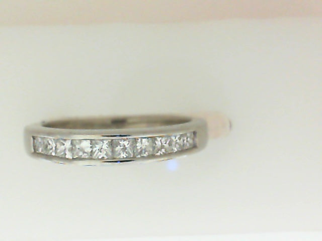 Diamond Wedding Bands  -  Women'