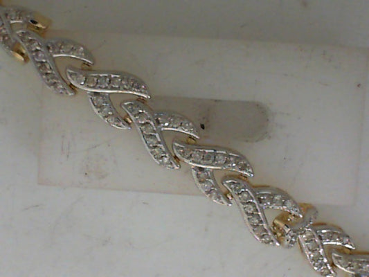 Lady’s 14kt Two-Tone Gold & Diamond Fancy Bracelet.