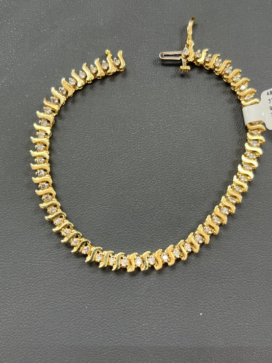 Lady’s 14 Karat S-Link Diamond Bracelet