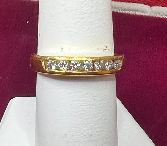 18kt Diamond Wedding Band