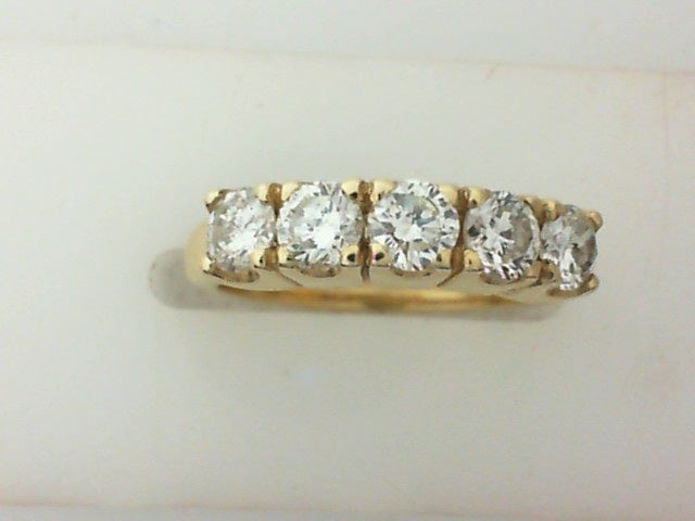 Lady’s 14kt Yellow Gold Diamond Wedding Band