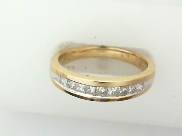 Diamond Wedding Bands  -  Women'