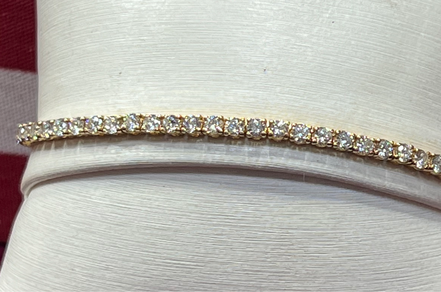 Lady’s 3.62 Carat 14kt Yellow Gold Diamond Bracelet